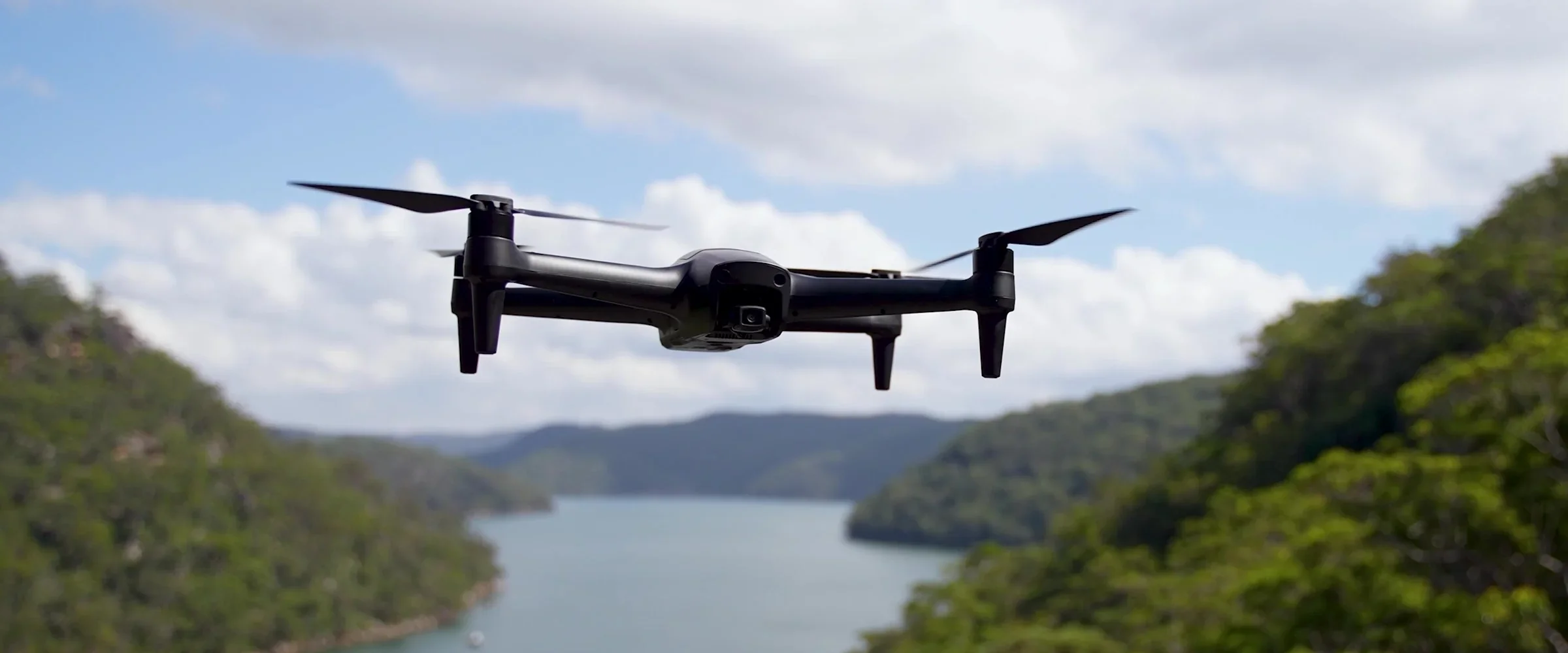 Send Your Bait to the Horizon: Aeroo Pro - The Ultimate Drone for Surfcasters!