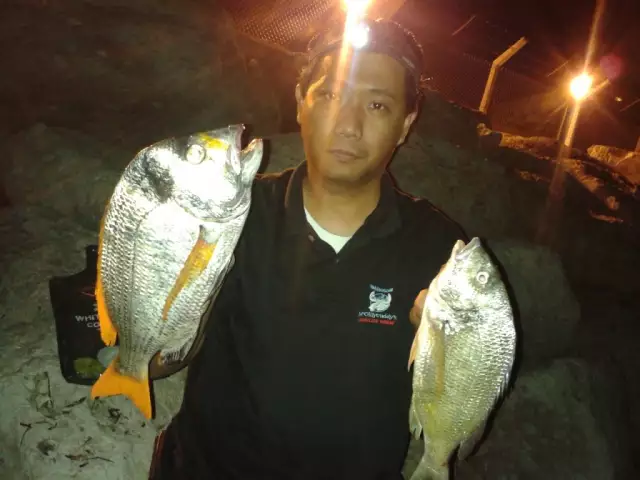 Nov 26 2013-Night Fishing at Jubail