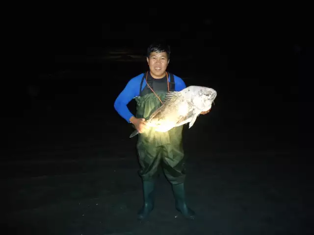 CATCH AGAIN 1 BIG SNAPPER