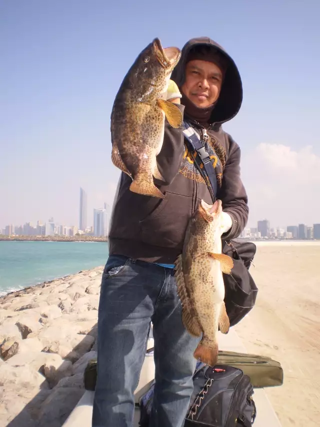 MARINA MALL BREAKWATER FISHING 12DEC2014