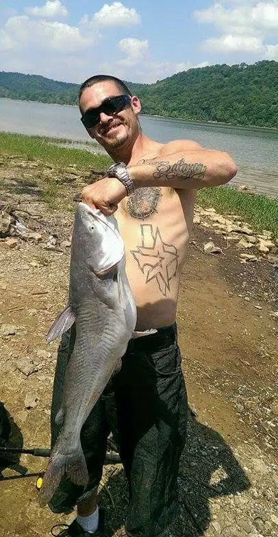 20 lb. Blue ohio river