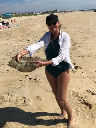 20" fluke out of Atlantic Ocean surf