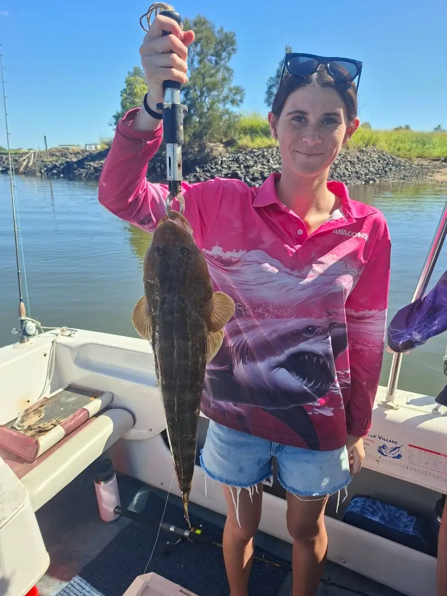 Daughters 68cm flat head on light gear.