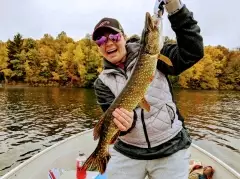 Upper twin lake , round lake Wisconsin
